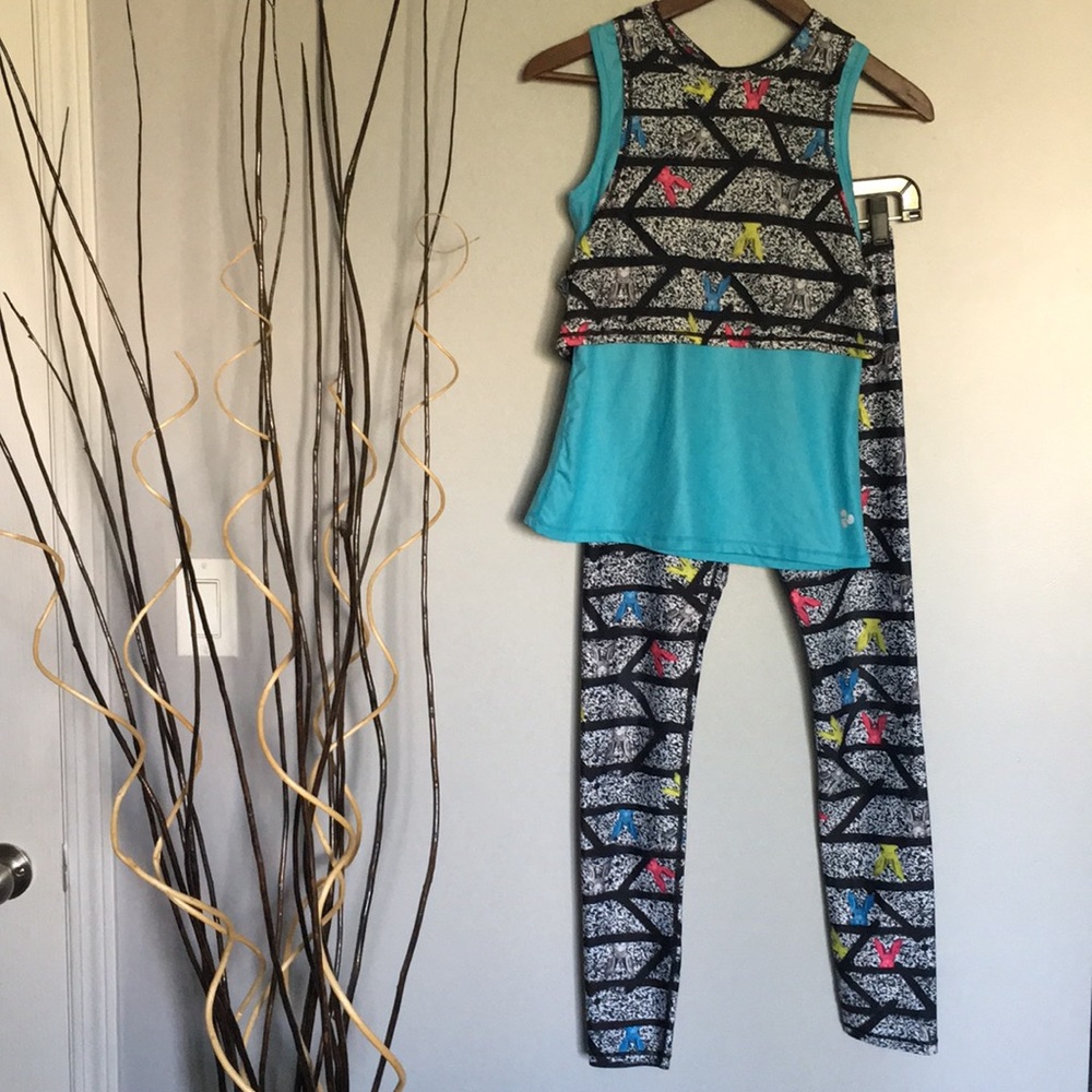 Triple Flip outfit